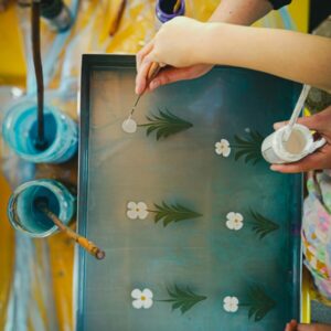 23/07 - ATELIER PEINTURE À LA PLAQUE DE GÉLATINE - 6/14ans